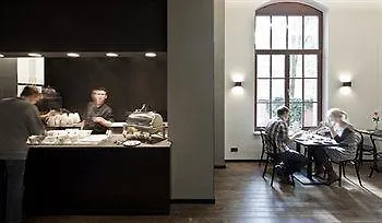 アパートホテル アム ツヴィンガー